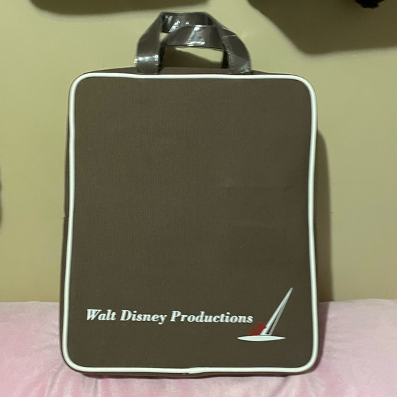 Loungefly Walt Disney Productions Travel Bag/Tote bag new with tags - Picture 5 of 5